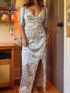 Cottagecore prairie Urban Outfitters countryside floral farmcore maxi dress
